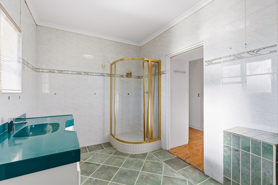 6 Bedroom Property for Sale in Pinelands Western Cape